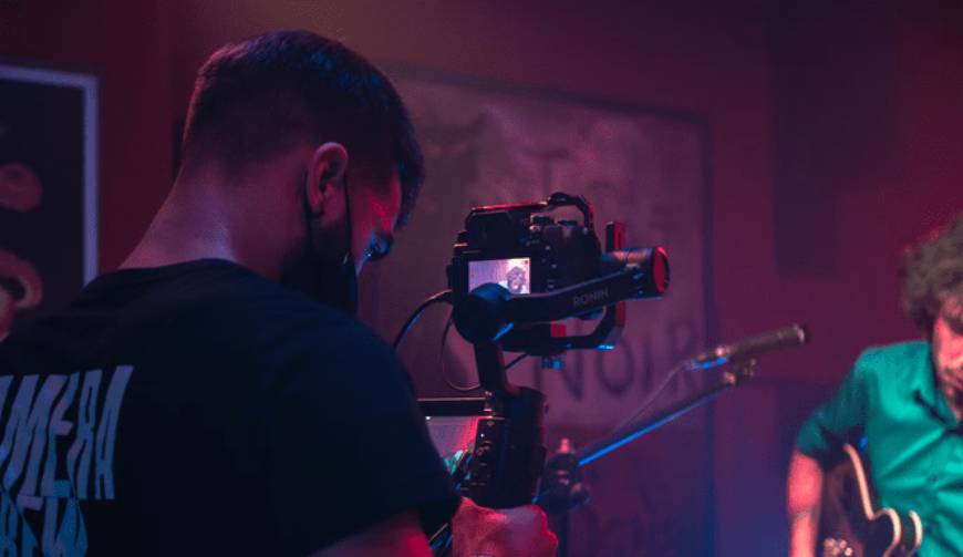 匠心雕琢视觉盛宴！专业白银产品视频拍摄公司赋能品牌价值